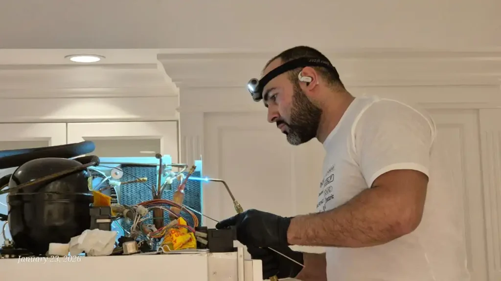 Appliance Repair Expert working in Los Angeles